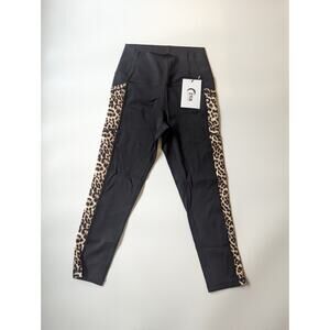 NWT Zyia Active Leopard Pocket Brilliant High Rise Capri Black Leggings Size 4